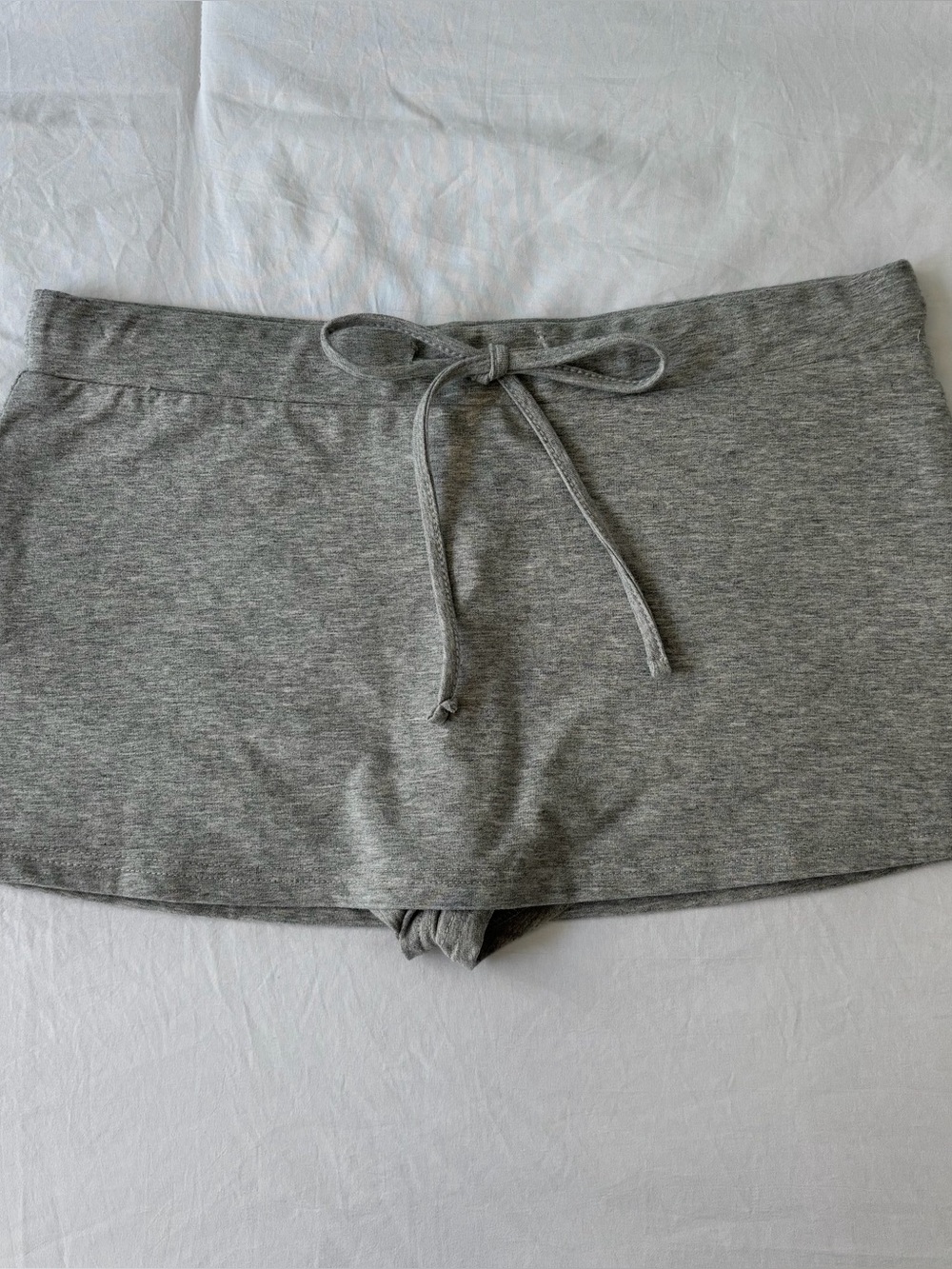 BNWOT Edikted Bayside Slit Mini Skort Gray